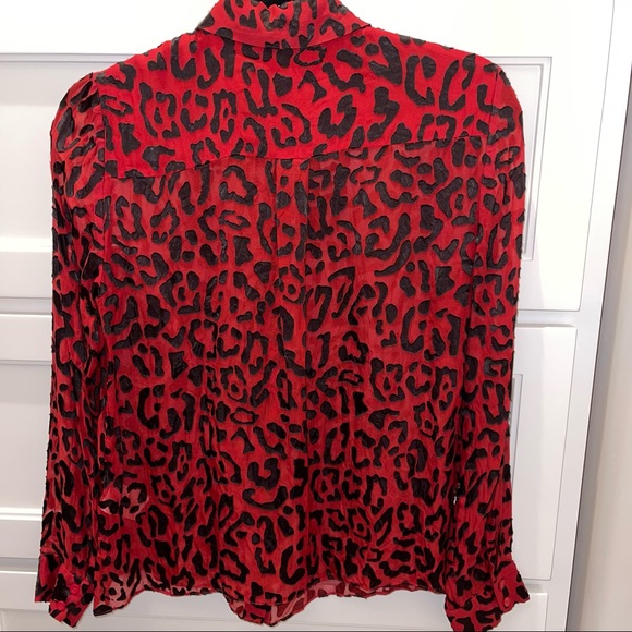 Alice + Olivia Red Willa Placket Leopard Print Blouse Small - Picture 5 of 9